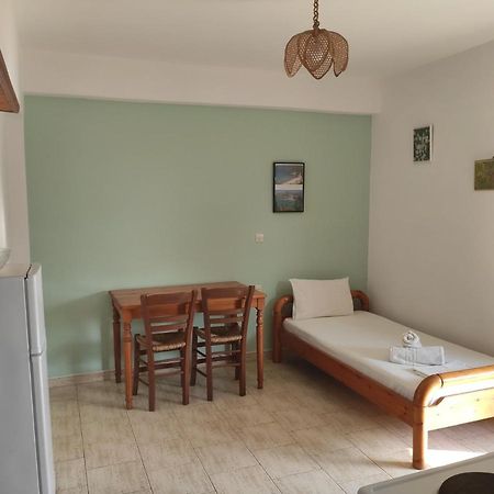 Oasis Apartments Stoupa Exterior photo