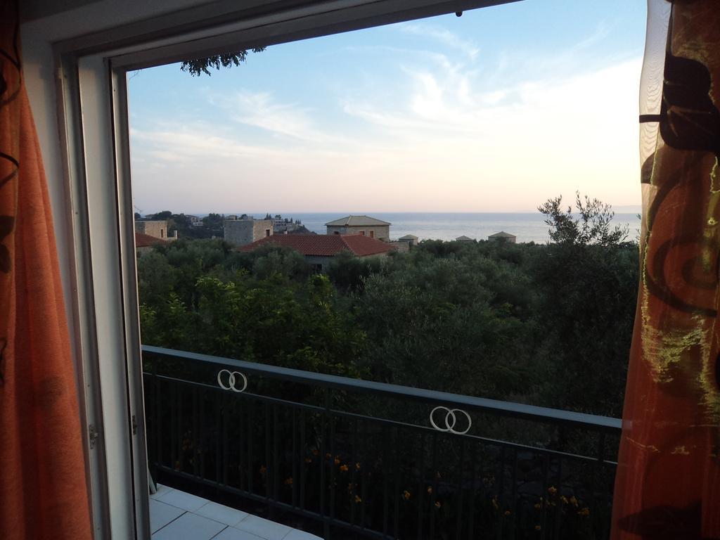 Oasis Apartments Stoupa Exterior photo